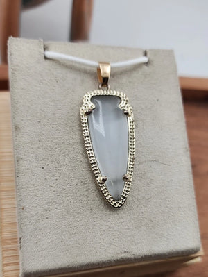 https://di2ponv0v5otw.cloudfront.net/posts/2026/05/05/69fa55dcbd4ce3791f32a751/l_wp_69fa5601420644ee945cc62f.webp
