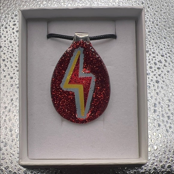 https://di2ponv0v5otw.cloudfront.net/posts/2025/12/02/692f3056b14a068f535ddc3a/m_692f30671986c2a7f79bdeb9.jpg