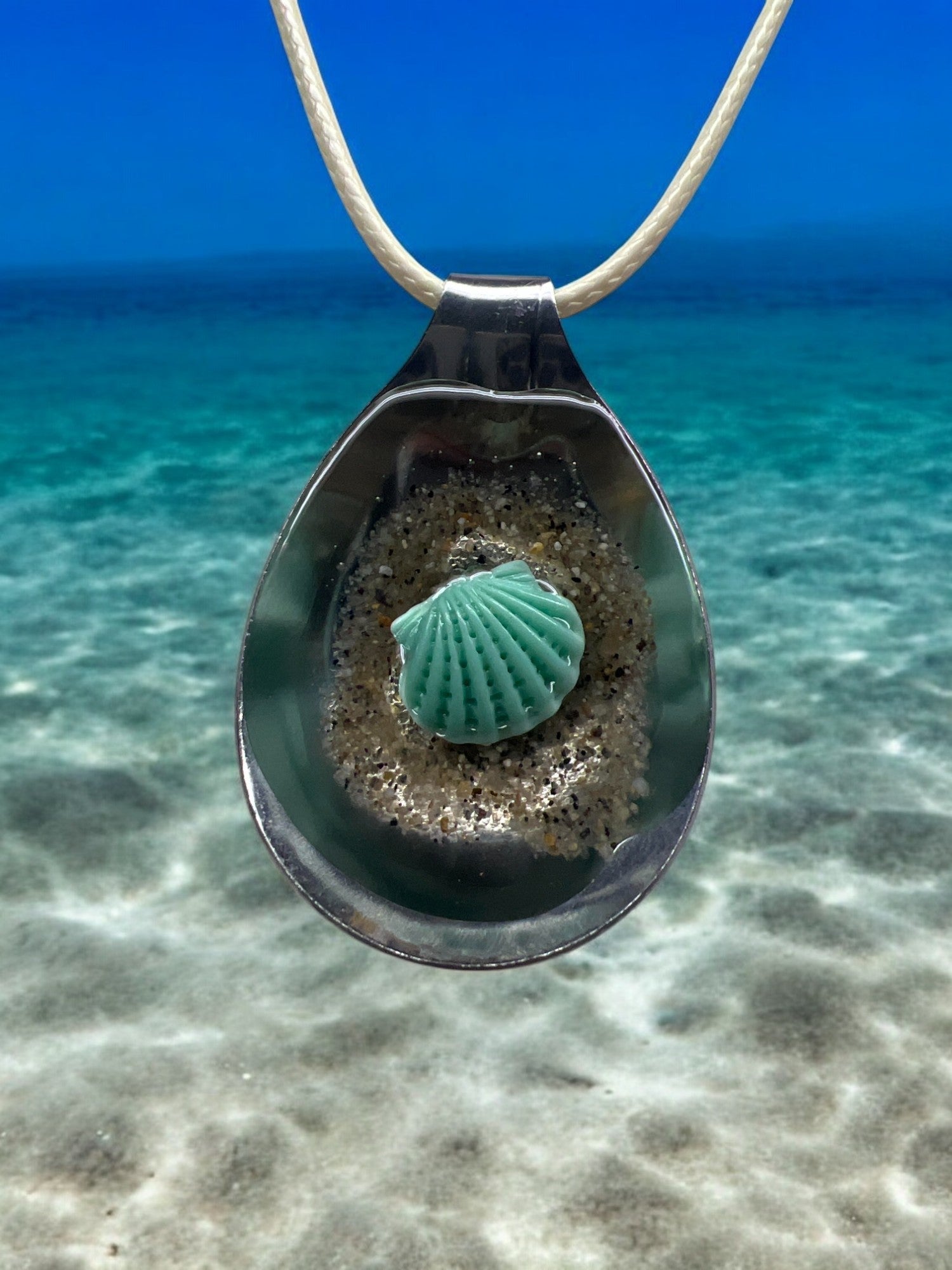 Green Decorative Sea Shell With Really Sand With 18" Adjustable Necklace